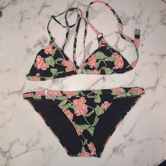 👙L Floral Bikini Bottom - Picture 2 of 8